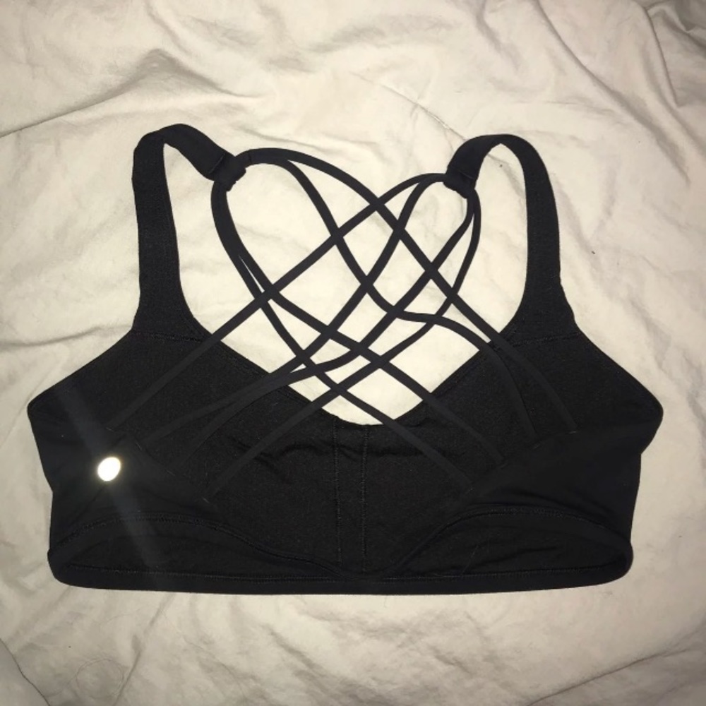 Lululemon Free To Be Sports Bra